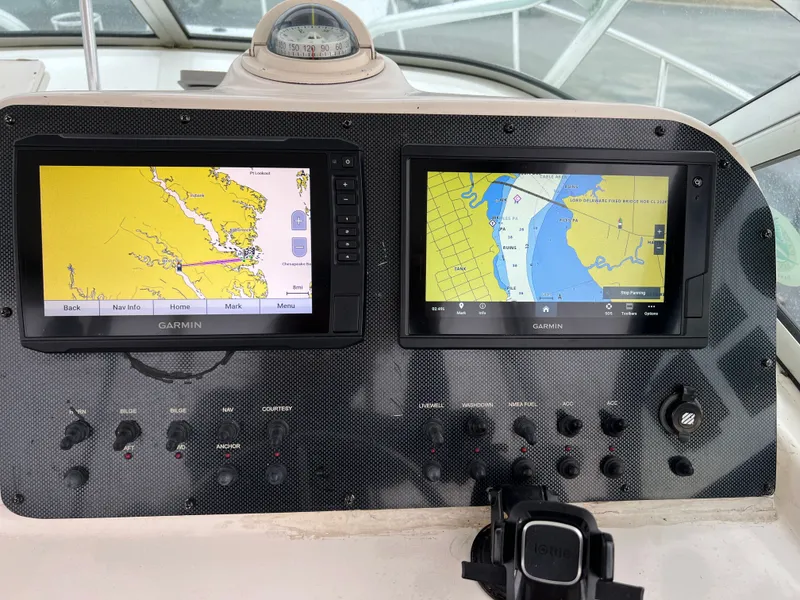 Slide: The Image of Hydra-Sports Lightning 230 WA 2004 - 12