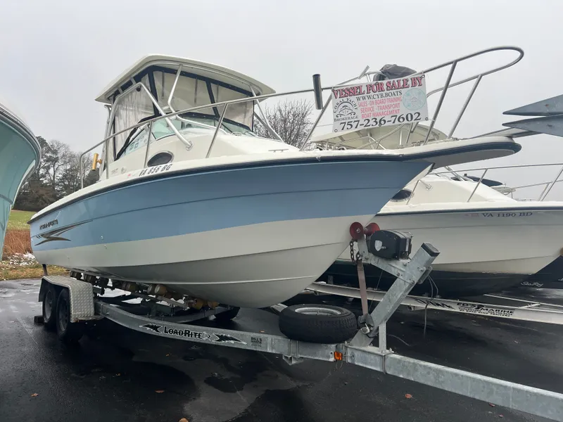 Slide: The Image of Hydra-Sports Lightning 230 WA 2004 - 3