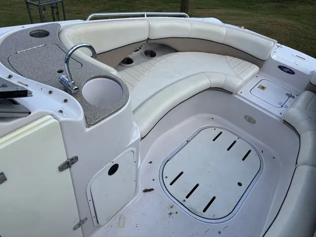 Slide: The Image of Four Winns 244 Fun Ship 2006 - 10