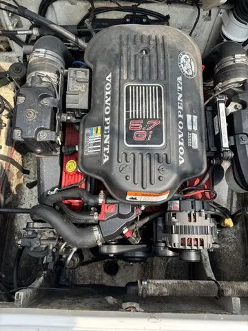 Slide: The Image of Four Winns 244 Fun Ship 2006 - 21