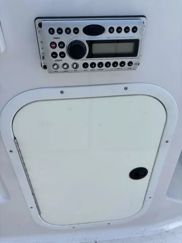 Slide: The Image of Four Winns 244 Fun Ship 2006 - 9