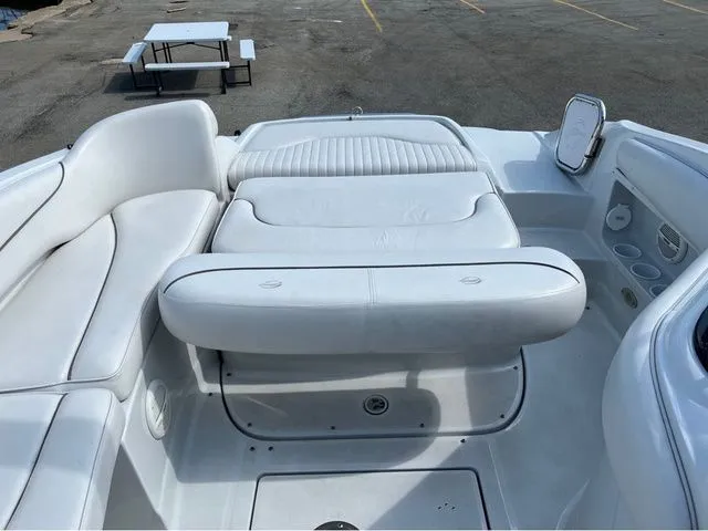 Slide: The Image of Crownline Boats 260 EX 2005 - 10