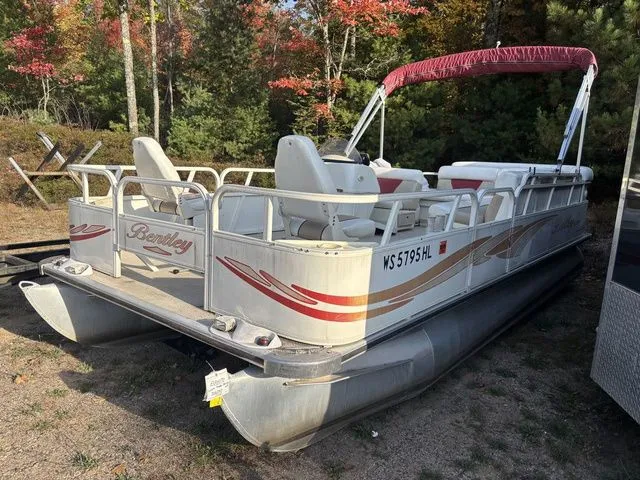 The Image of Bentley Pontoons 200 Fish 2008 - 1