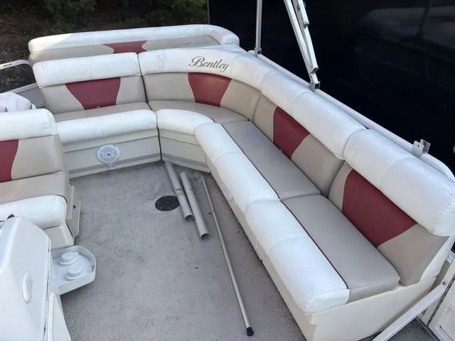 Slide: The Image of Bentley Pontoons 200 Fish 2008 - 11