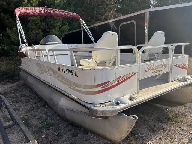 Slide: The Image of Bentley Pontoons 200 Fish 2008 - 3