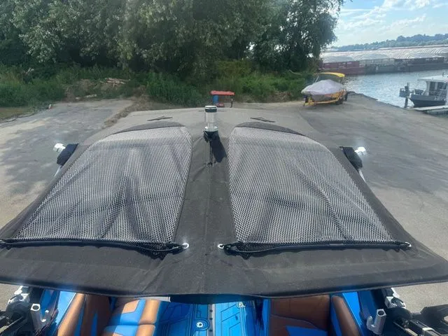 Slide: The Image of Centurion Ri265 2022 - 18