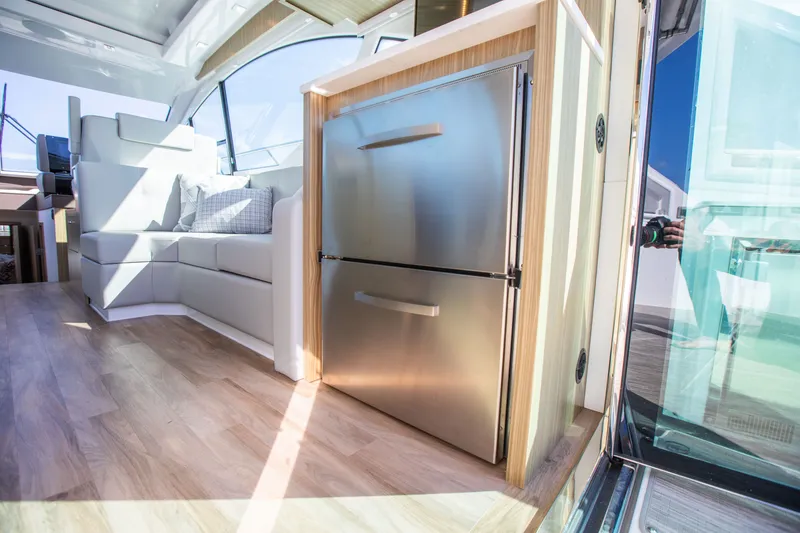 Slide: The Image of Cruisers 50 Cantius 2024 - 16
