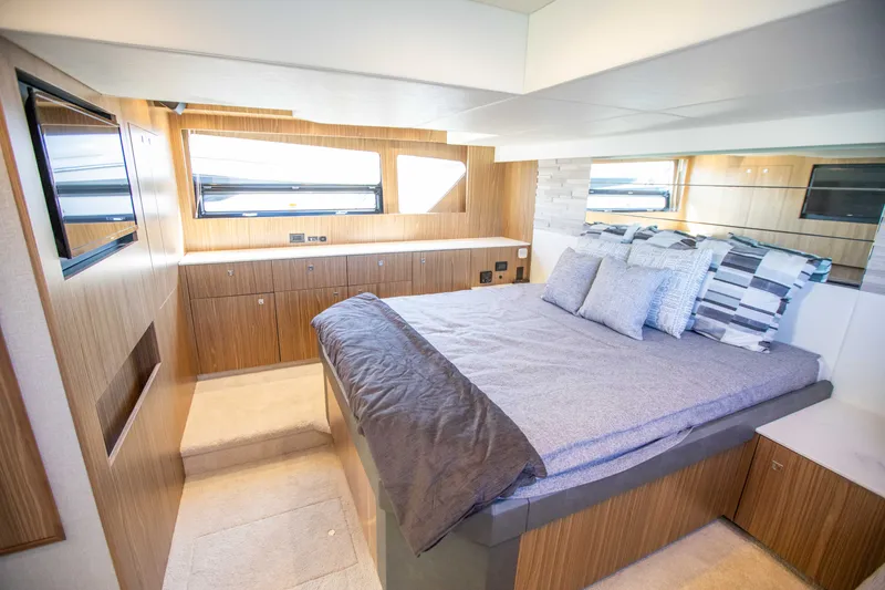 Slide: The Image of Cruisers 50 Cantius 2024 - 71
