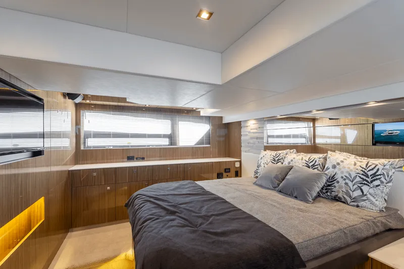 Slide: The Image of Cruisers 50 Cantius 2024 - 50