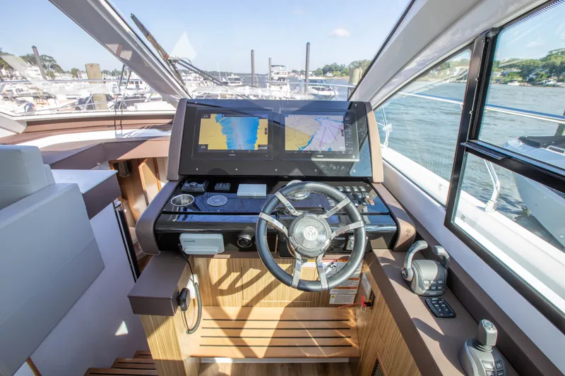 Slide: The Image of Cruisers 50 Cantius 2024 - 40