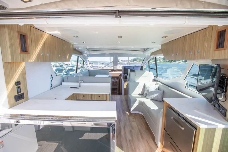 Slide: The Image of Cruisers 50 Cantius 2024 - 18