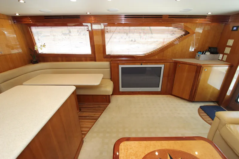 Slide: The Image of Hatteras 60 Convertible 2004 - 51