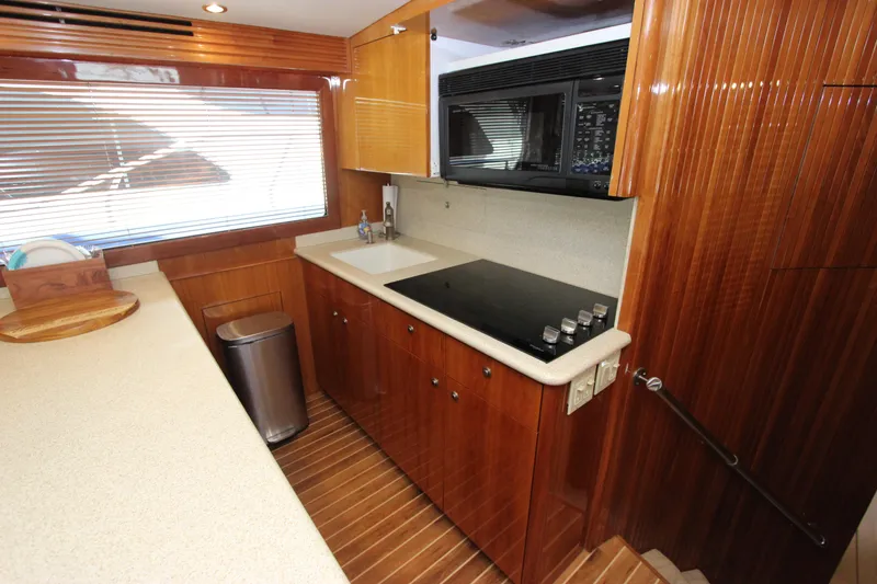 Slide: The Image of Hatteras 60 Convertible 2004 - 56