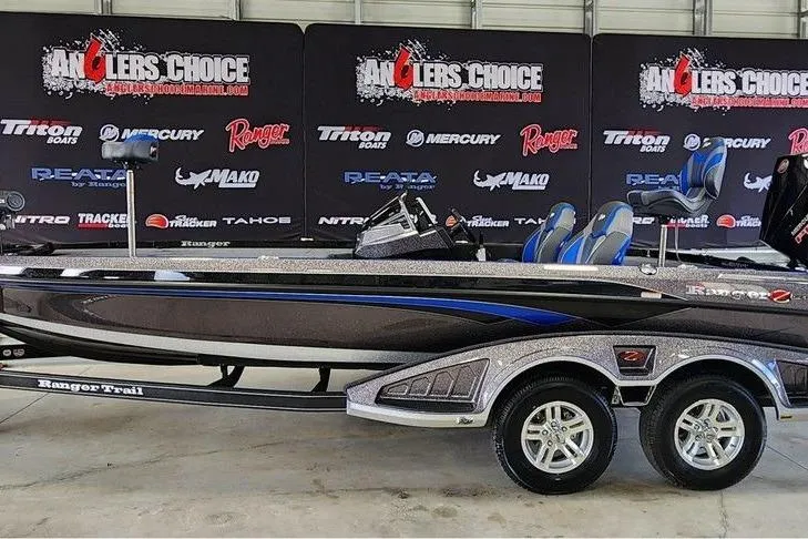 The Image of 2025 Ranger Z520 boat on display at Anglers Choice event. - 0