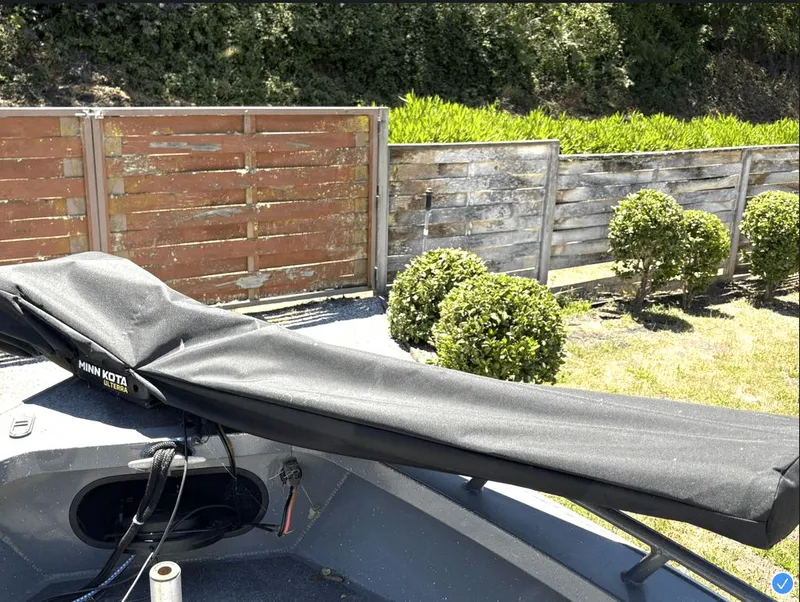 Slide: The Image of North River Seahawk LE 2006 - 11