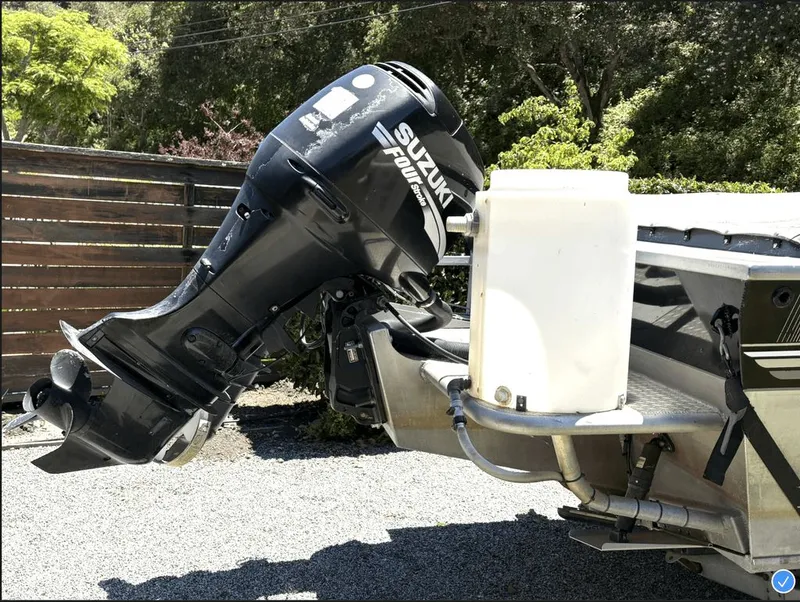 Slide: The Image of North River Seahawk LE 2006 - 18