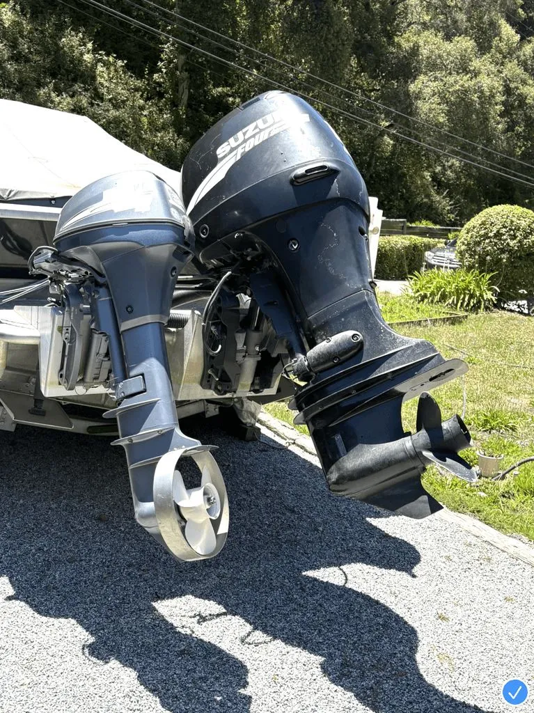 Slide: The Image of North River Seahawk LE 2006 - 19