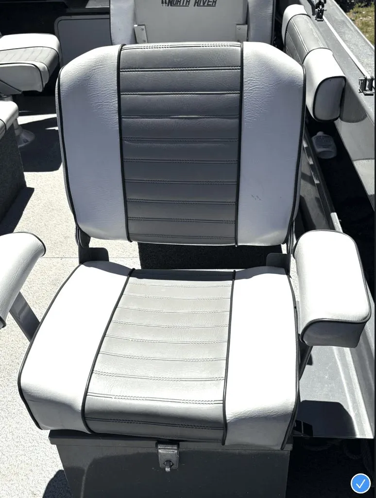 Slide: The Image of North River Seahawk LE 2006 - 5