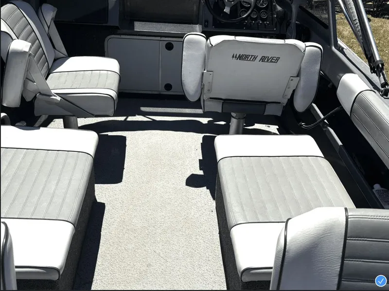 Slide: The Image of North River Seahawk LE 2006 - 6