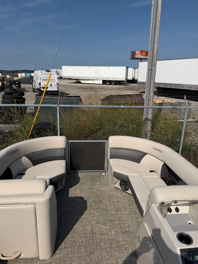 Slide: The Image of Harris 210 CRUISER SLDH 2022 - 18