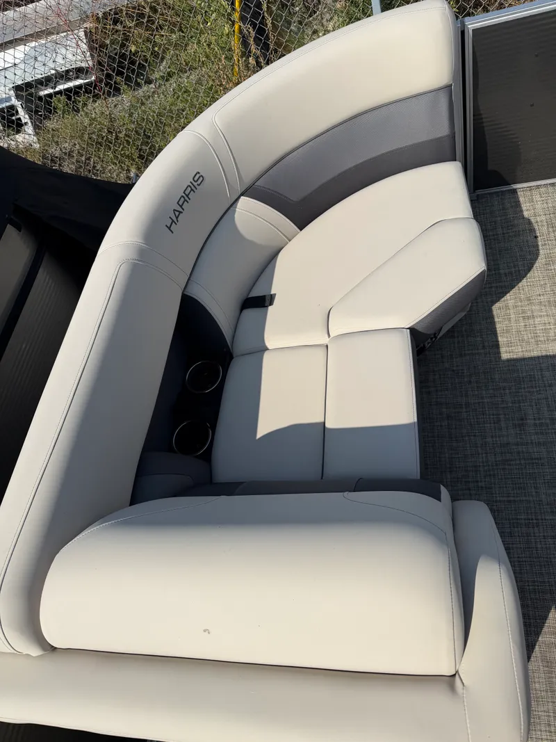 Slide: The Image of Harris 210 CRUISER SLDH 2022 - 19