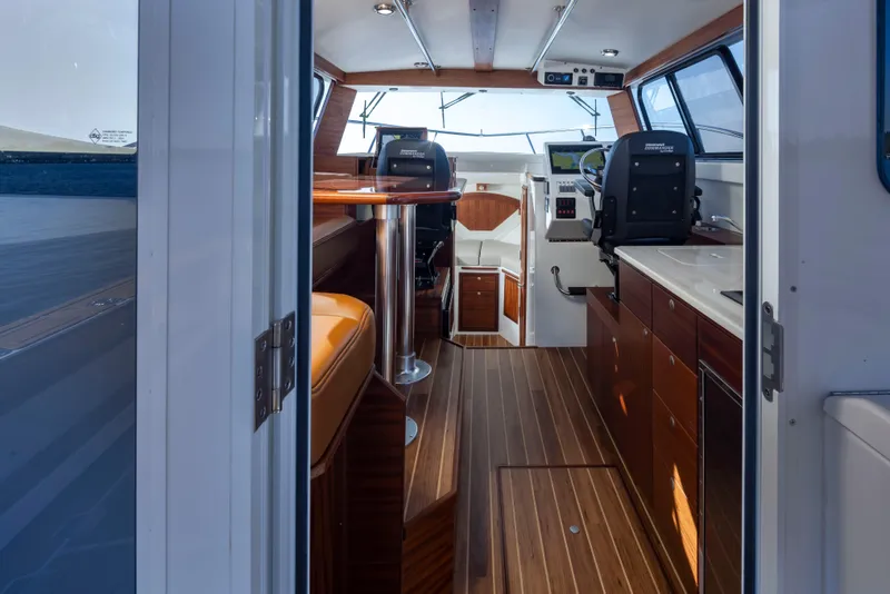 Slide: The Image of Ocean Sport Roamer 2025 - 9