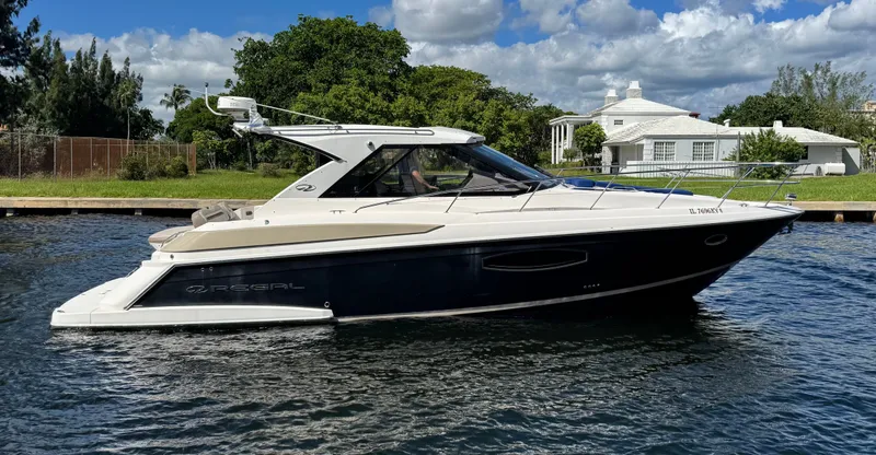 Slide: The Image of Regal 42 Sport Coupe 2016 - 1