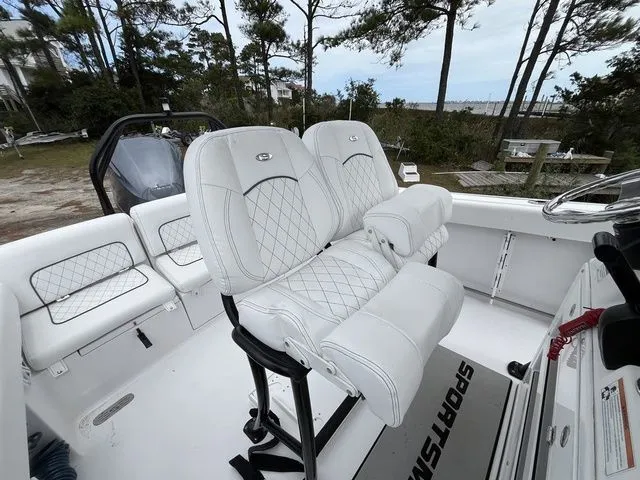 Slide: The Image of Sportsman Heritage 231 Center Console 2022 - 10