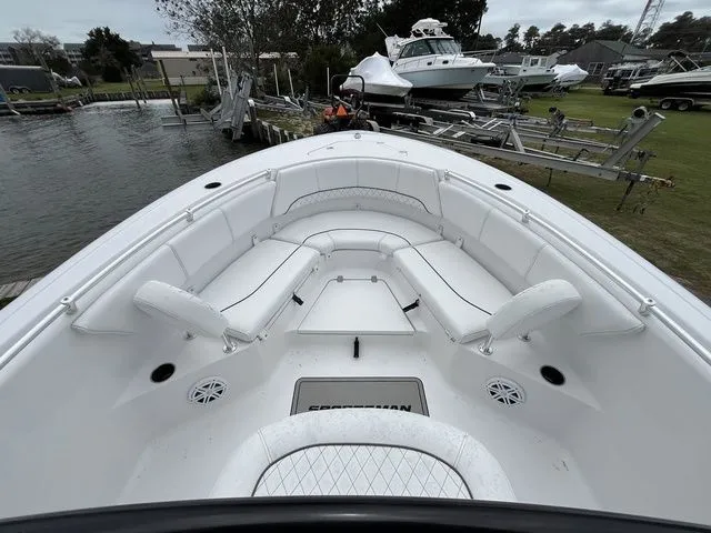 Slide: The Image of Sportsman Heritage 231 Center Console 2022 - 8