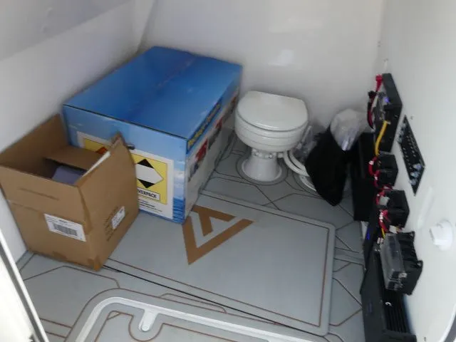 Slide: The Image of Twin Vee 400 GFX CC 2026 - 34