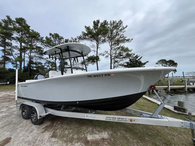 The Image of Sportsman Heritage 231 Center Console 2022 - 1