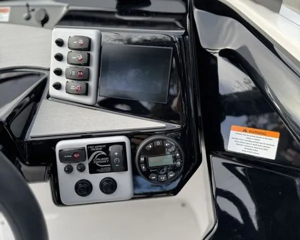 Slide: The Image of Yamaha AR220 2026 - 15