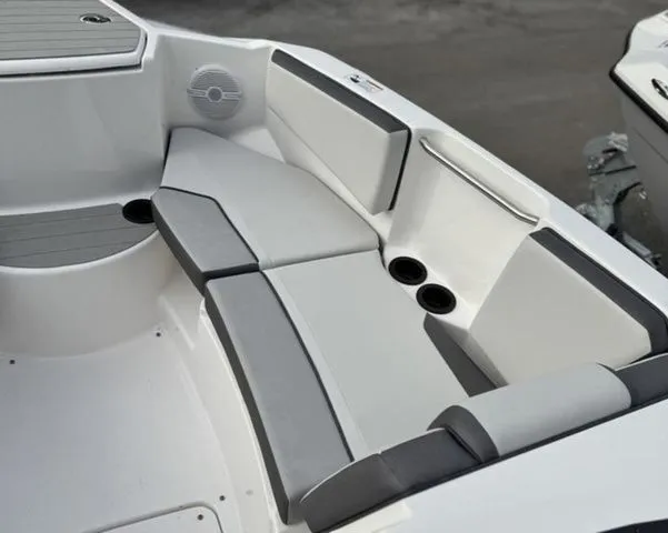 Slide: The Image of Yamaha AR220 2026 - 20