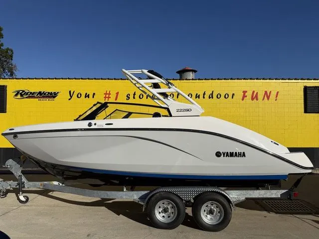 The Image of Yamaha 222SD 2026 - 1