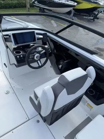 Slide: The Image of Yamaha AR250 2026 - 12