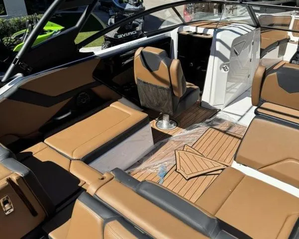 Slide: The Image of Yamaha 252SD 2026 - 13