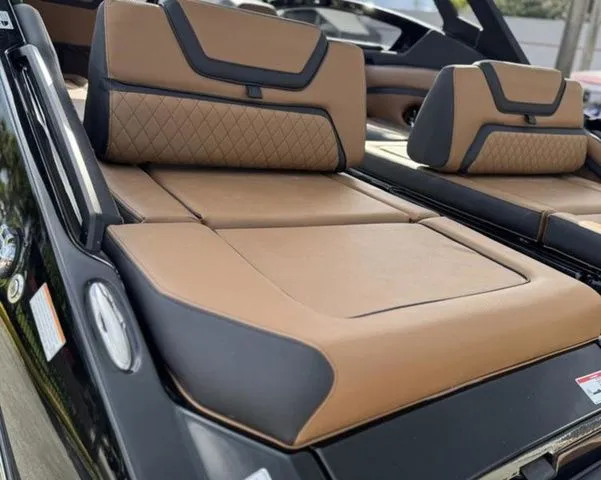 Slide: The Image of Yamaha 275SD 2026 - 10