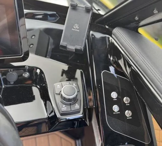 Slide: The Image of Yamaha 275SD 2026 - 20