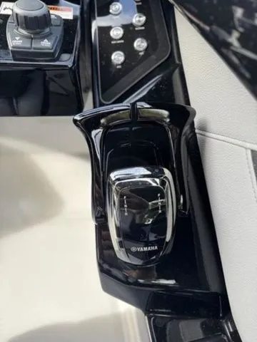 Slide: The Image of Yamaha 255XD 2026 - 16