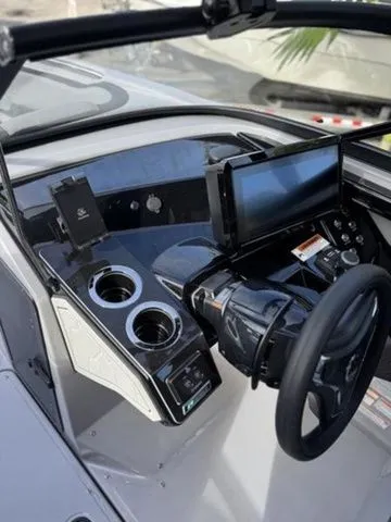 Slide: The Image of Yamaha 255XD 2026 - 19