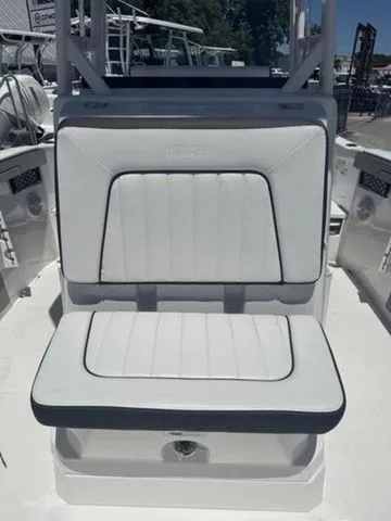 Slide: The Image of Yamaha 220 FSH Sport 2026 - 12