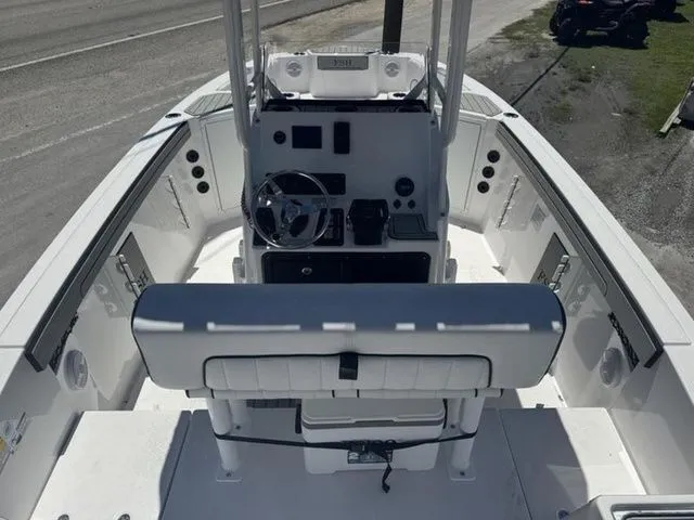 Slide: The Image of Yamaha 220 FSH Sport 2026 - 5