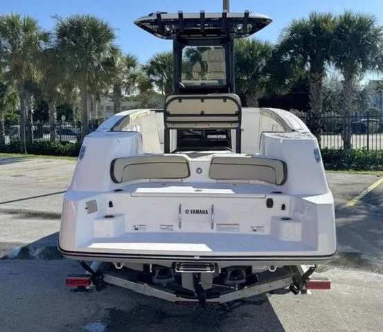 Slide: The Image of Yamaha 255 FSH Sport E 2026 - 5