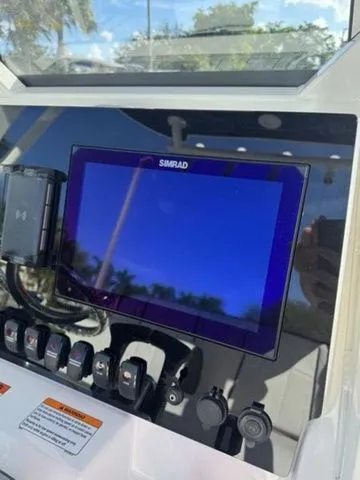 Slide: The Image of Yamaha 255 FSH Sport H 2026 - 18