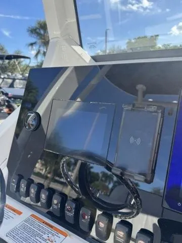 Slide: The Image of Yamaha 255 FSH Sport H 2026 - 19