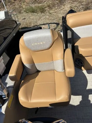 Slide: The Image of Crest Conquest SE 200 Cruise 2026 - 10