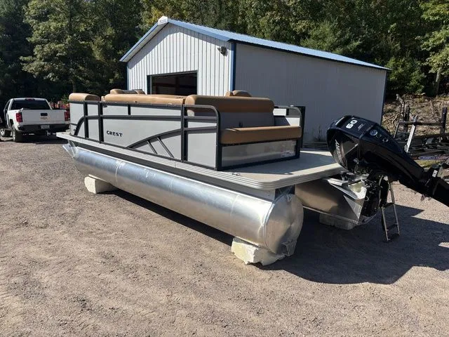 Slide: The Image of Crest Conquest SE 200 Cruise 2026 - 8