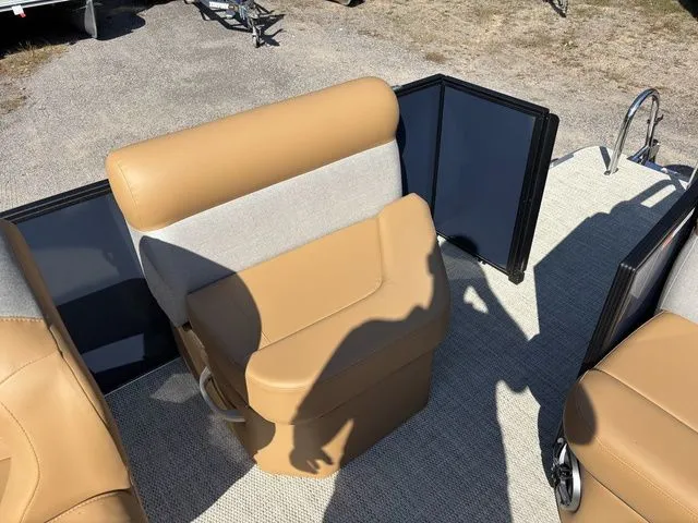 Slide: The Image of Crest Conquest SE 220 Cruise 2026 - 11