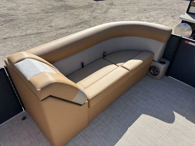 Slide: The Image of Crest Conquest SE 220 Cruise 2026 - 14