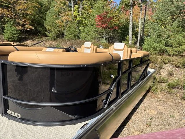 Slide: The Image of Crest Conquest SE 220 Cruise 2026 - 19